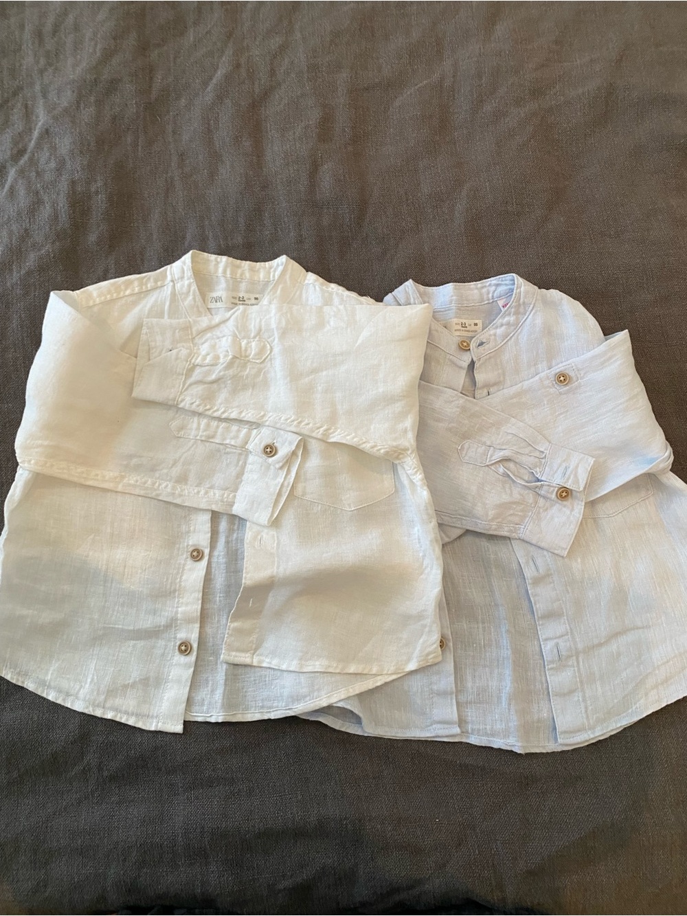 ZARA x2 toddler boy linen button down shirts Blue and White. Size 2-3 years.
